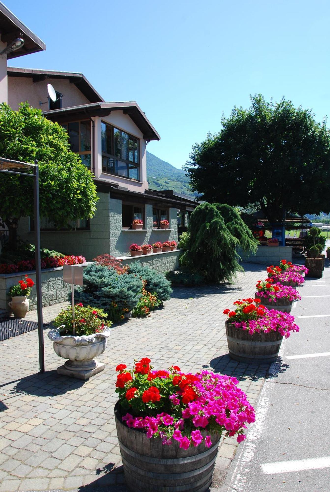 Albergo Baffo Chiuro Exterior photo